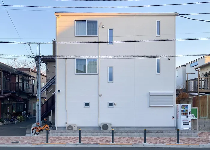 Skytree Cozy House